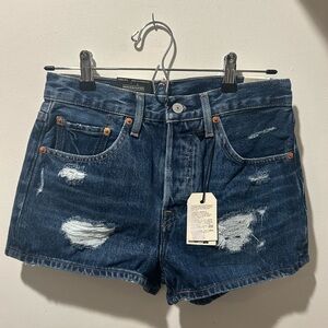 NWT Levi’s 501 high rise dark denim shorts
